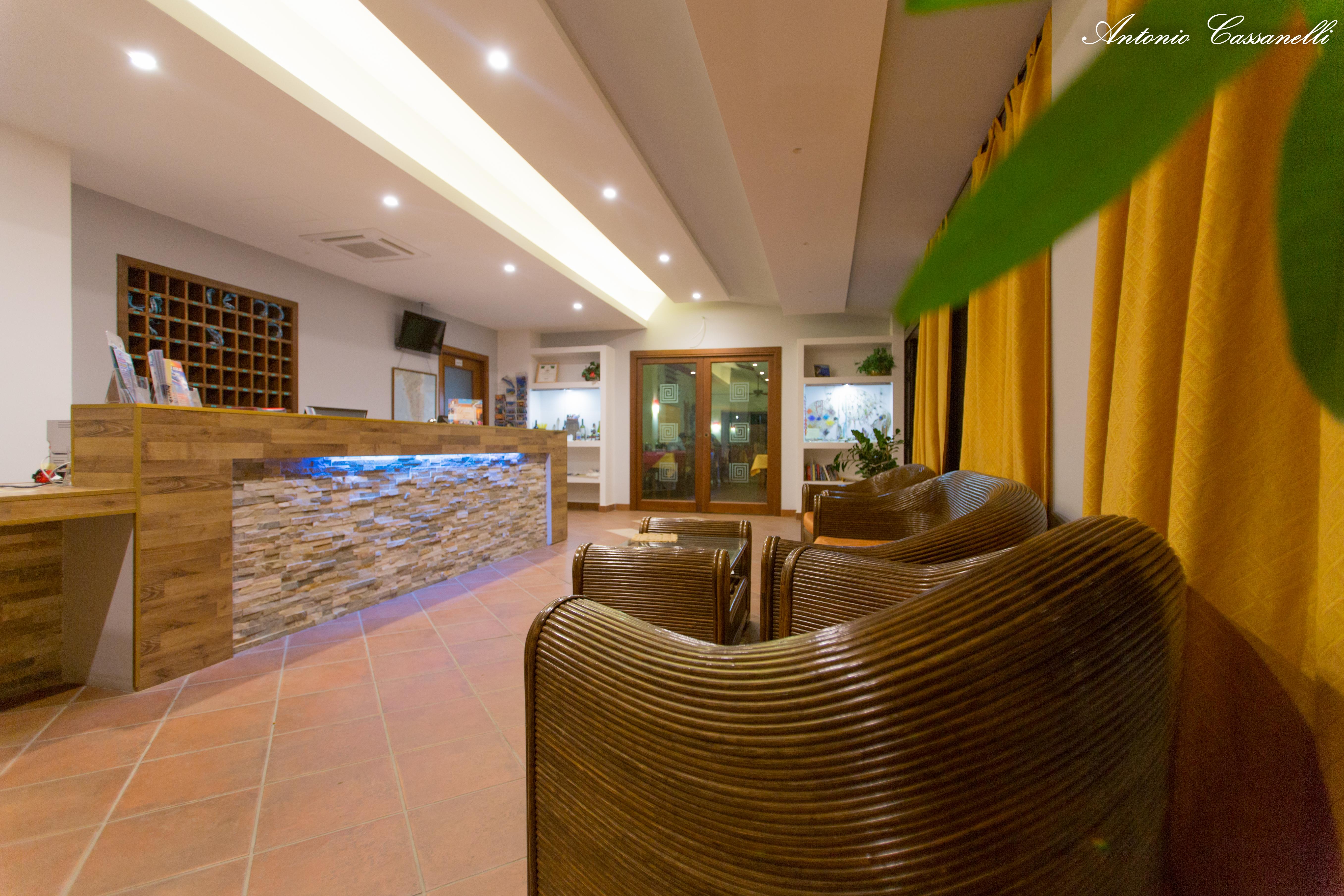 Residence Hotel La Taverna Capo Vaticano Esterno foto