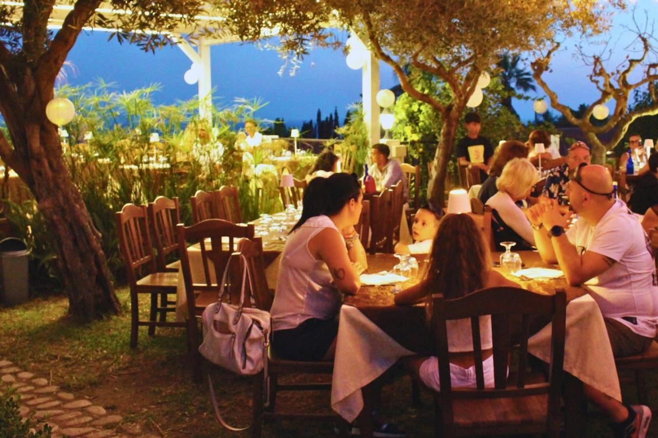 Residence Hotel La Taverna Capo Vaticano Esterno foto