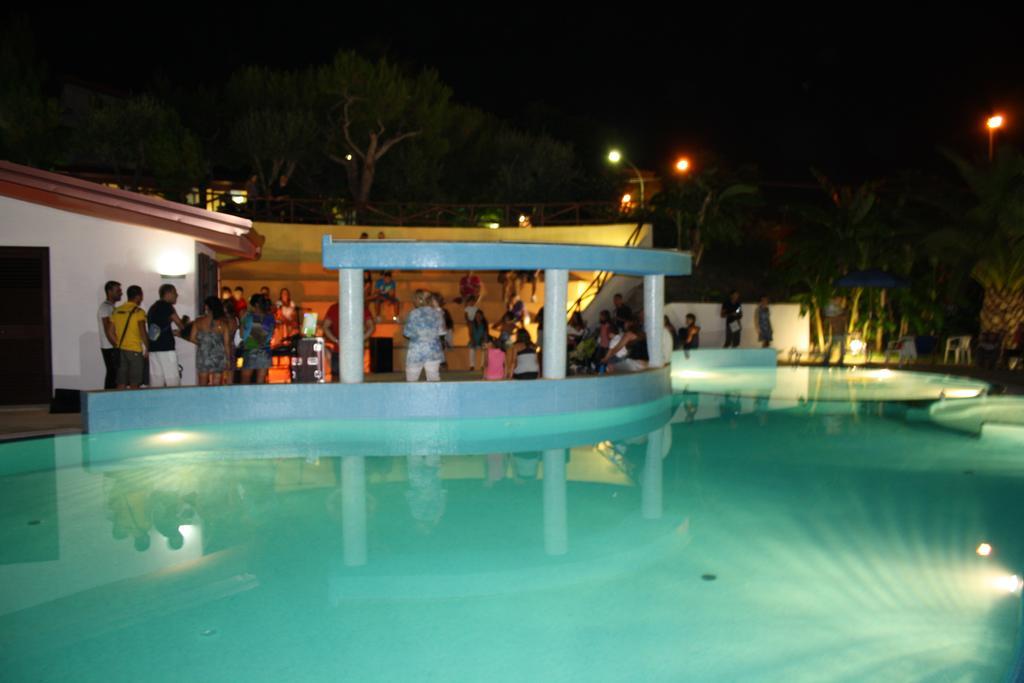 Residence Hotel La Taverna Capo Vaticano Esterno foto