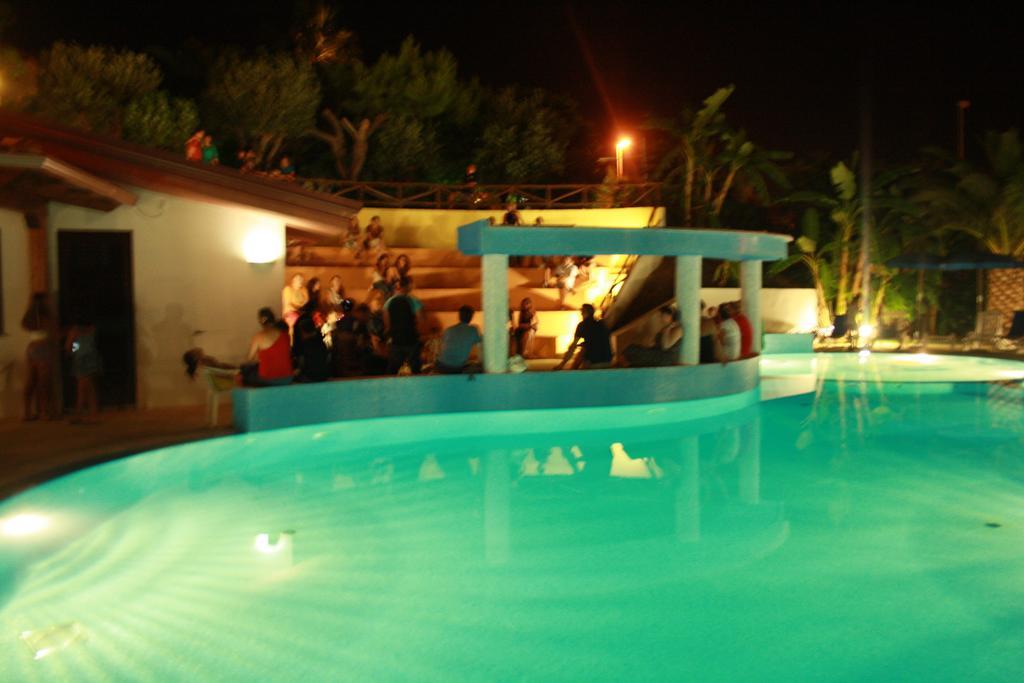 Residence Hotel La Taverna Capo Vaticano Esterno foto