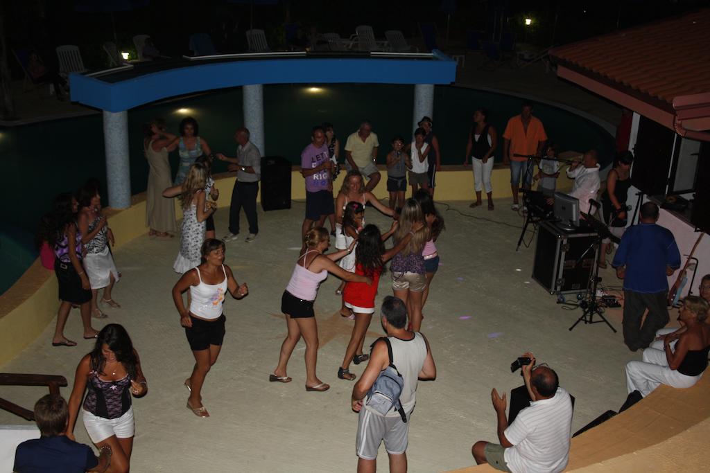 Residence Hotel La Taverna Capo Vaticano Esterno foto