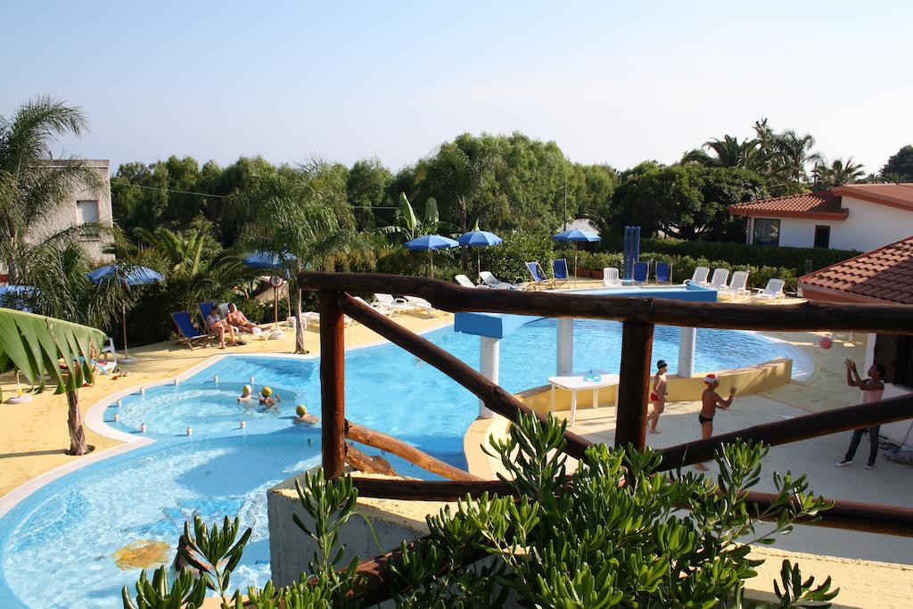 Residence Hotel La Taverna Capo Vaticano Esterno foto