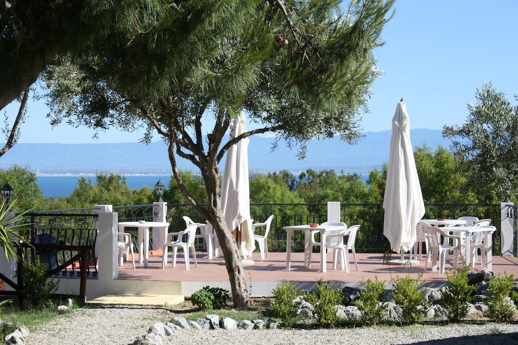 Residence Hotel La Taverna Capo Vaticano Esterno foto