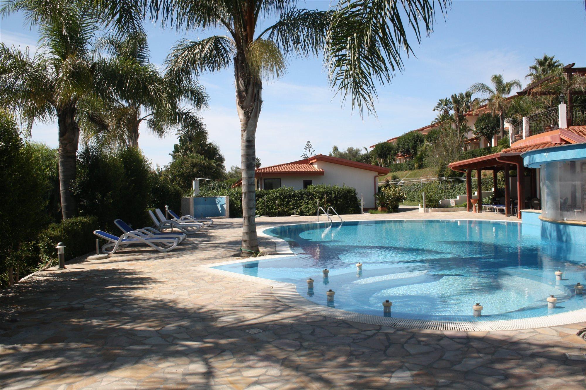 Residence Hotel La Taverna Capo Vaticano Esterno foto